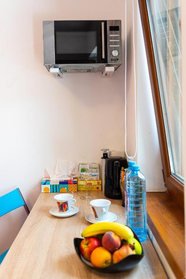 Center Walking Apartment And Room Bukarest Kültér fotó