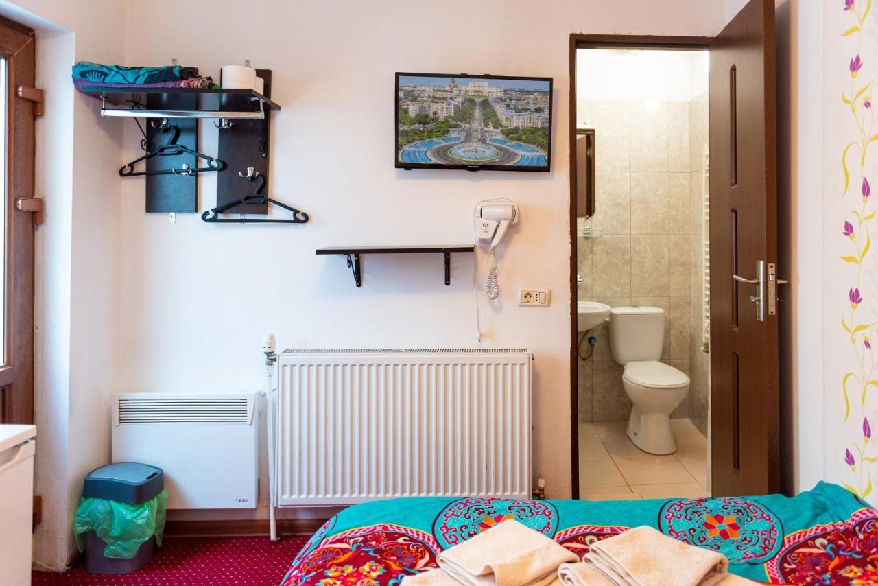 Center Walking Apartment And Room Bukarest Kültér fotó