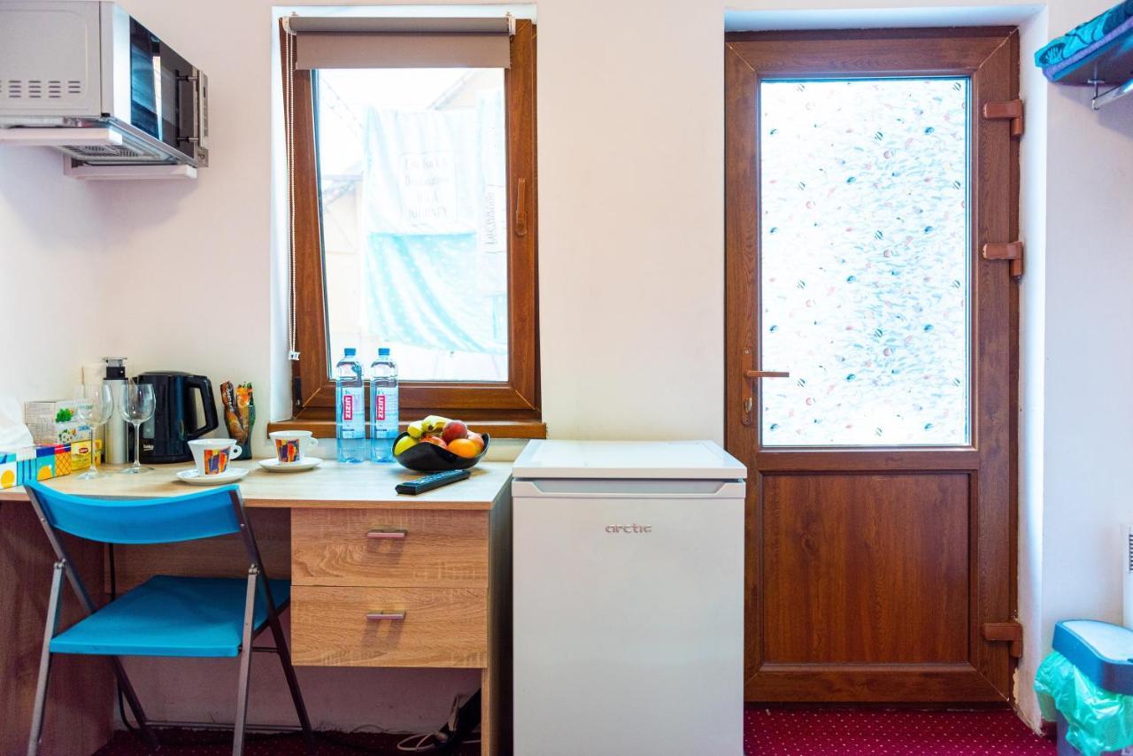 Center Walking Apartment And Room Bukarest Kültér fotó